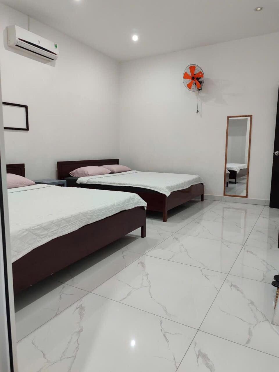 Отель Nha Khach Ken Ca Mau Экстерьер фото