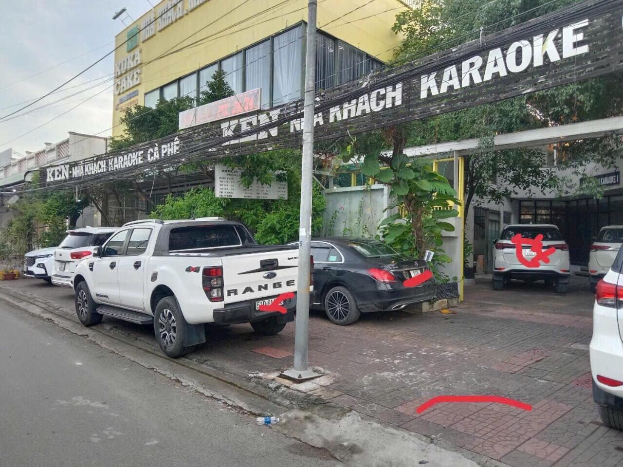 Отель Nha Khach Ken Ca Mau Экстерьер фото